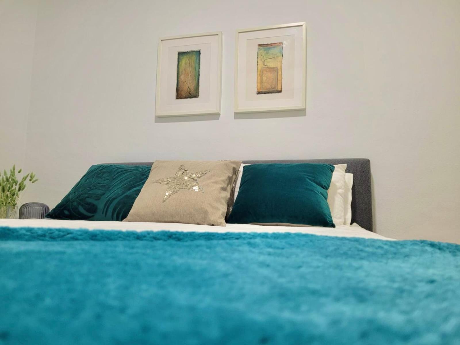 Barcelona Chic Apartments- Free Parking - 10 Min From Bcn City Centre By Metro 外观 照片