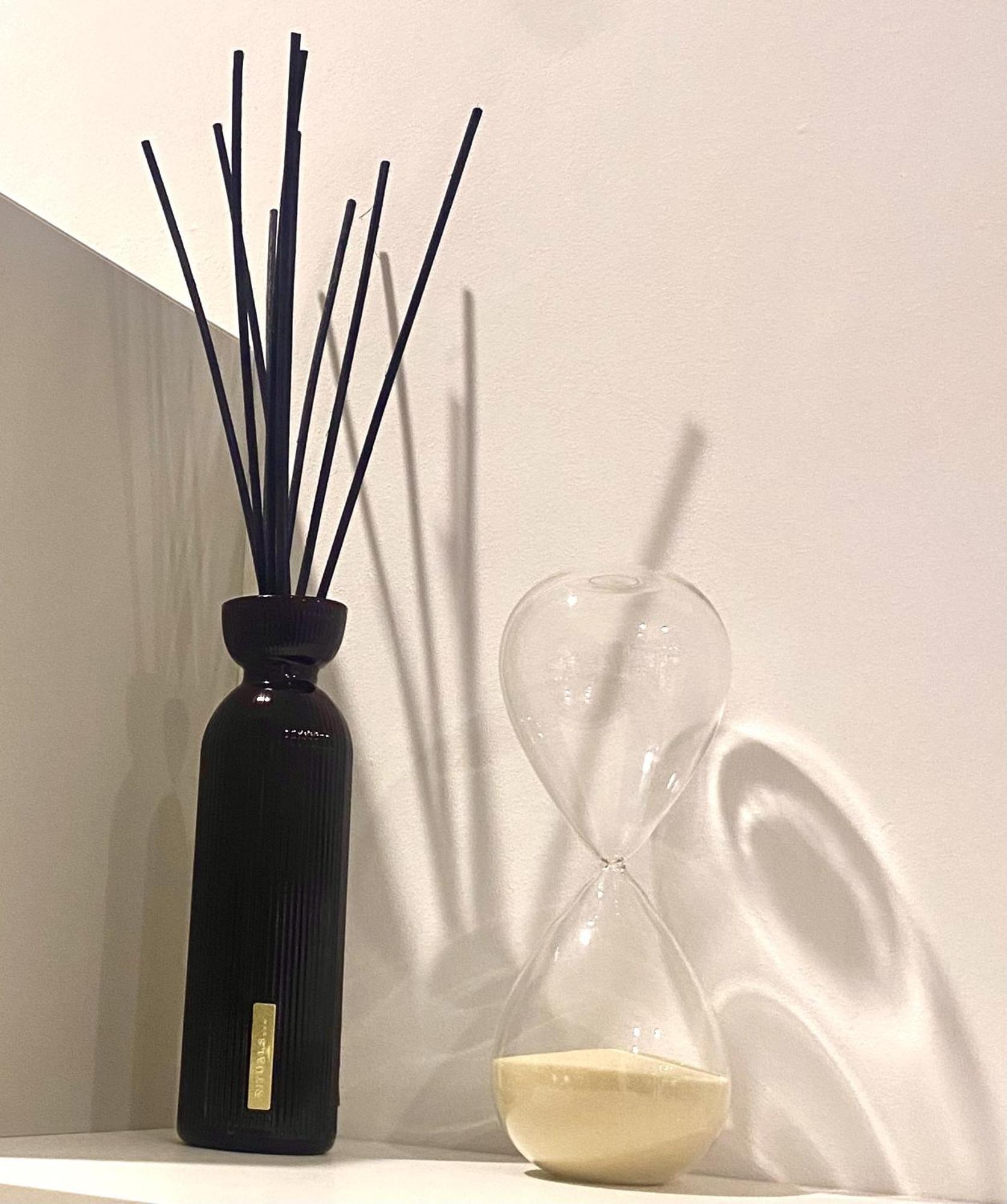 Barcelona Chic Apartments- Free Parking - 10 Min From Bcn City Centre By Metro 外观 照片