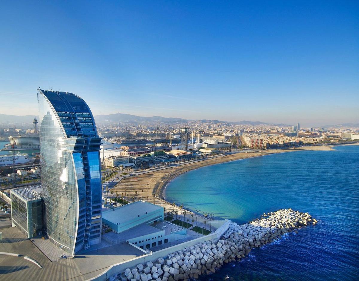Barcelona Chic Apartments- Free Parking - 10 Min From Bcn City Centre By Metro 外观 照片